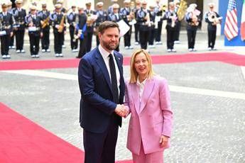 Meloni riceve Vance a Roma: “Rapporto privilegiato tra Italia e Usa”