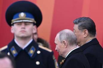 A Mosca parata per Giorno Vittoria, Putin: “Tutta la Russia sostiene offensiva in Ucraina”