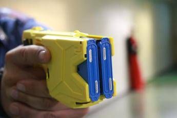 Pescara, procura: “Nessun ruolo del taser” nella morte di Riccardo Zappone