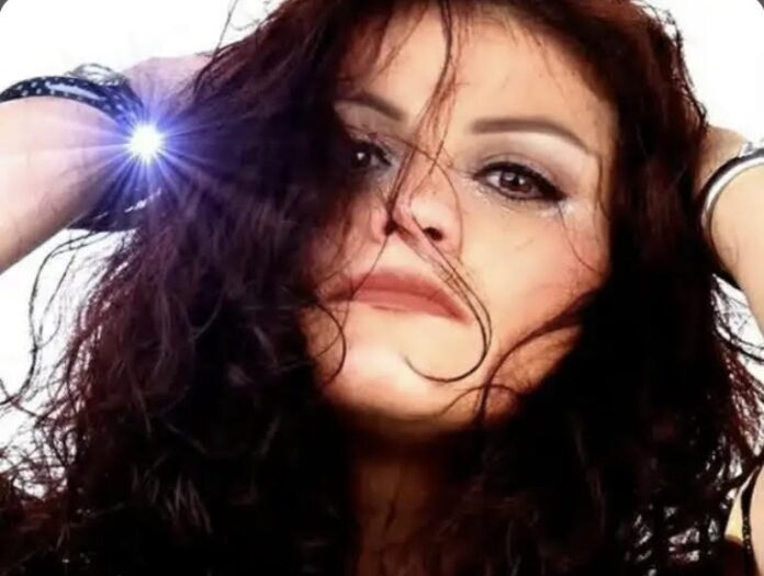 jem Mos (alessandra Moscato) in primo piano