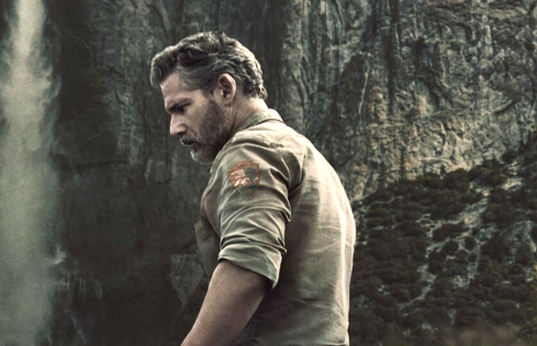 untamed - eric bana in una scena del trailer