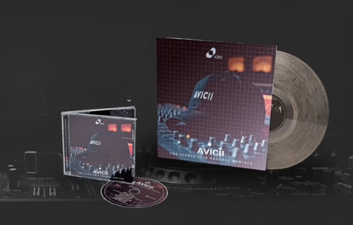avicii - il nuovo vinile e il nuovo cd di remixes appoggiati sopra un mixer audio