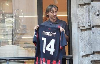 Modric: “Al Milan per vincere”. L’accoglienza da brividi dei tifosi