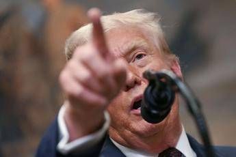 Ucraina, Usa annunciano nuove sanzioni contro la Russia. Trump: “Vedrò Putin in futuro, guerra sarà risolta”