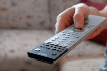 Ascolti tv, ‘Noi del Rione Sanità’ vince la prima serata. Scotti supera ancora De Martino