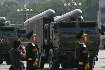 Cina, immagini satellitari rivelano nuova corsa agli armamenti: l’analisi