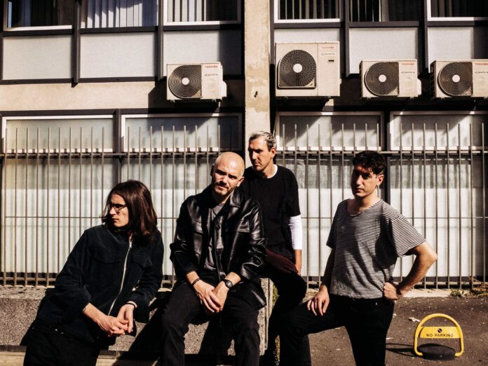 caspio - la band in primo piano all'aperto