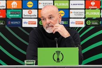 Fiorentina, esonerato Pioli. Galloppa allenatore ad interim, idea Mancini