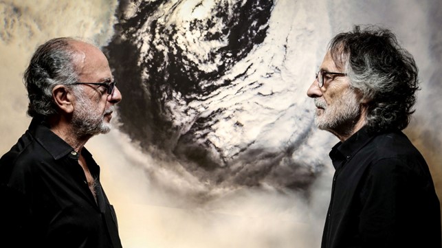 un collage di immagini