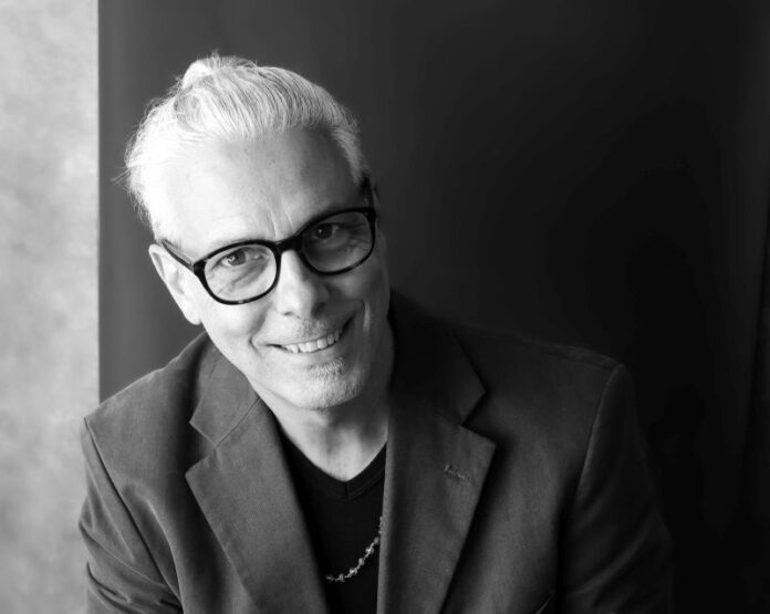 Massimo Ormea “La voce segreta delle foglie del destino” - Zetatielle Magazine - MASSIMO ORMEA 3_bassa massimo ormea in primo piano