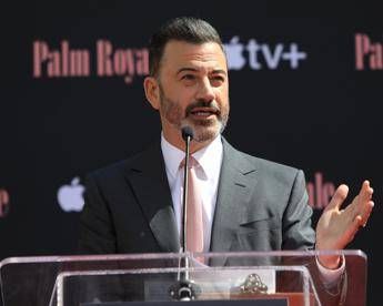 Jimmy Kimmel rinnova il contratto con Abc: “Fino al 2027 o alla fine del mondo”