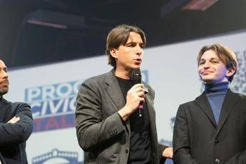 Progetto civico Italia, oltre 1700 persone a ‘Il Sistina Chapiteau’. Onorato: “Impressionante entusiasmo”