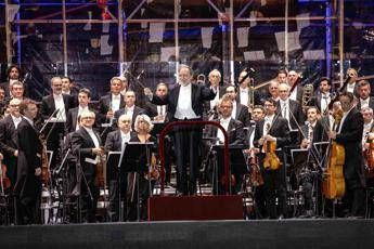 Riccardo Chailly torna sabato sul podio della Scala dopo il malore