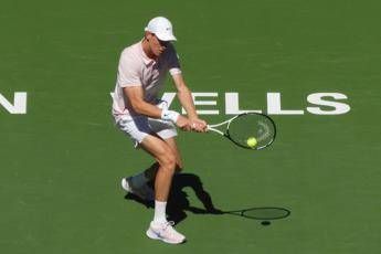 Sinner, super rimonta nel tie-break contro Medvedev e trionfo a Indian Wells – Rivivi il match
