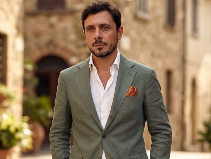 mambo italiano - matteo brancaleoni in primo piano