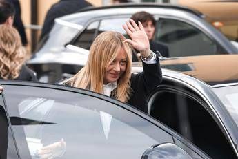 Meloni nel Golfo: “No visita simbolica, energia a rischio se situazione peggiora”