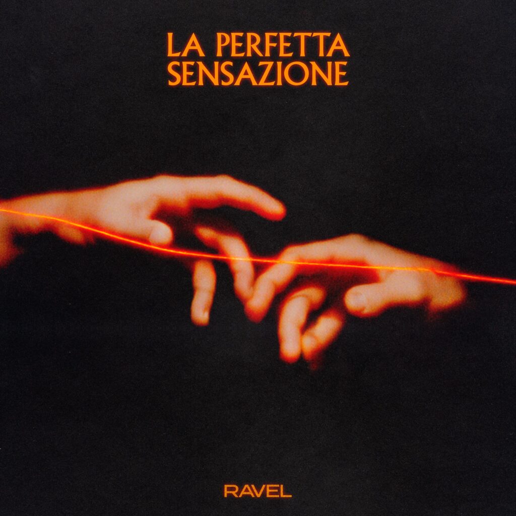 ravel - la copertina del nuovo singolo che raffigura due mani che si toccano sopra un filo rosso
