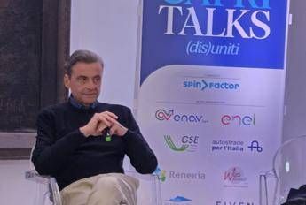 Calenda: “No al riarmo? Il Papa fa il Papa, ma io non sono d’accordo”
