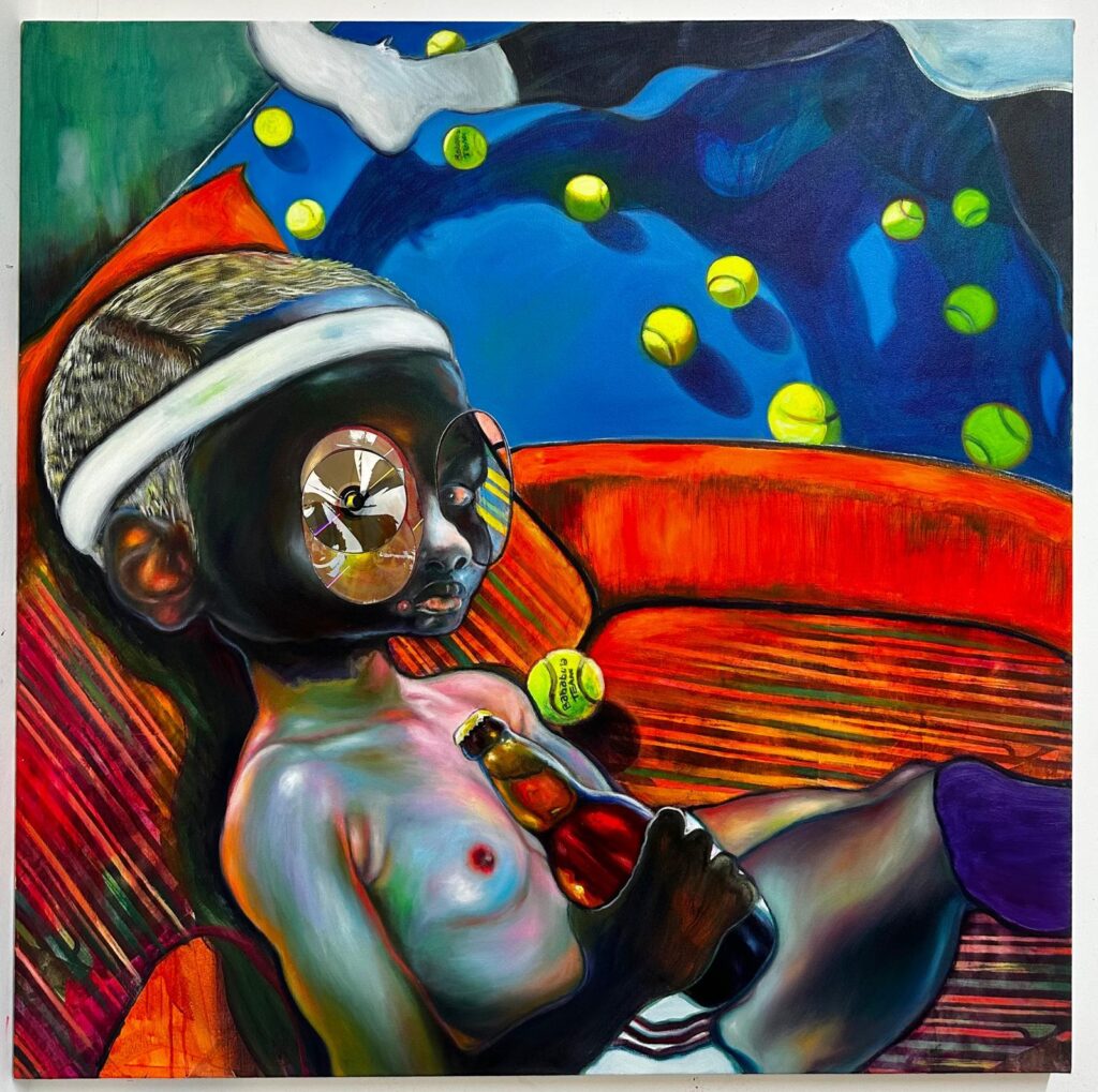 arte contemporanea femminile - dipinto di un bambino di colore che è seduto su qualcosa di legno rosso, è a petto nudo, indossa solo un cappellino, ha due cd al posto degli occhiali e tiene in mano una bottiglietta scura