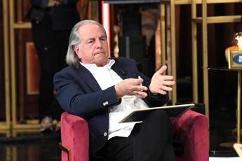 Roland Garros, Bertolucci ‘boccia’ l’outfit di Sinner: “L’anno scorso sembrava un benzinaio, ora…”