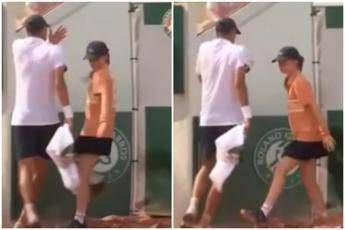 Roland Garros, Jodar ha spinto una raccattapalle? Il video e la smentita