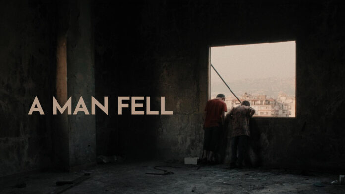 “A Man Fell” la vita sospesa di una comunità dimenticata - Zetatielle Magazine a man fell - la locandina ufficiale del docu-film
