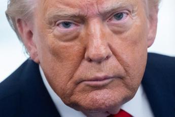 Donald Trump compie 80 anni, festa di compleanno alla Casa Bianca con la Mma per il presidente Usa