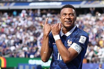 Francia-Senegal 3-1, esordio vincente per Deschamps con doppio Mbappé e Barcola
