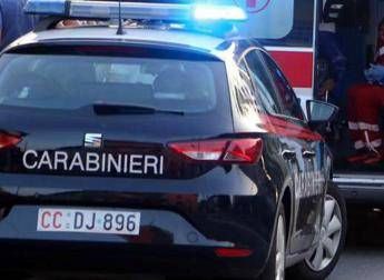 Milano, si dà fuoco nella sua auto davanti a casa della ex: è gravissimo