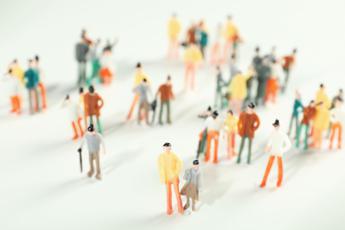 Welfare: rilevazione Adnkronos, più ansia che fiducia nel futuro, 80% vede condizione peggiore tra 20 anni