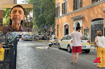 Cade dal terrazzo della casa a Trastevere, morto l’attore Pippo Di Marca