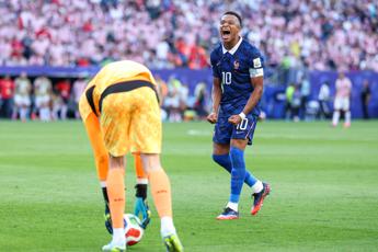 Francia-Paraguay 1-0, la sintesi di Mbappé: “Abbiamo messo le mani nella m…”