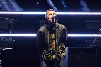 Leggenda dell’Arsenal vende villa a… Liam Gallagher: “Mia moglie vuole tornare a università”