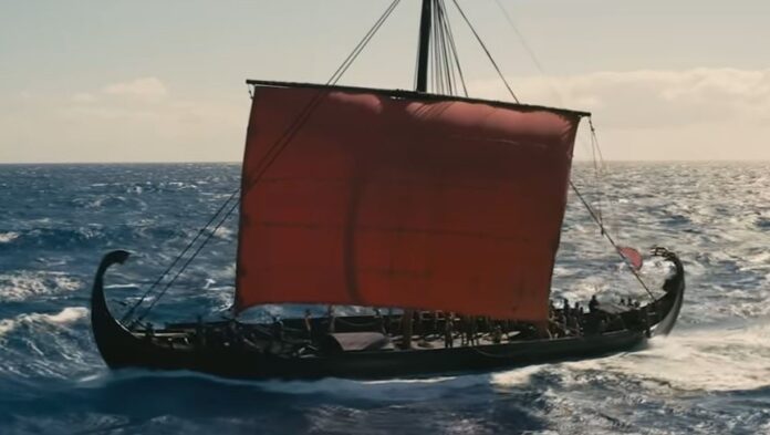 The Odyssey al cinema perché vale la pena vederlo - Zetatielle Magazine the odyssey - un frame del film che inquadra una nave a vela in mezzo al mare