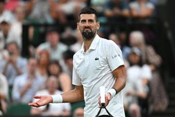 “Vai Nole, puoi battere Sinner”. E Djokovic se la ride: “Magari dieci anni fa”