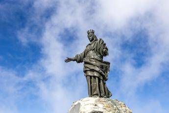 Assunzione di Maria oggi 15 agosto, significato e storia della celebrazione