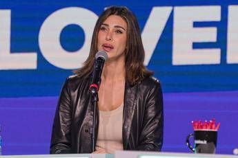 Belen Rodriguez attacca dopo vacanza in Sardegna: “Un bel vaffa…”