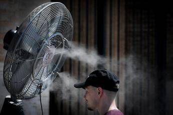 Caldo africano, oggi e domani bollino rosso per 19 città: “Al Sud ancora picchi di 39 gradi”