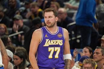 Lakers venduti per 12 miliardi: Joshua Kushner tra i proprietari, Trump ‘sbarca’ nella Nba
