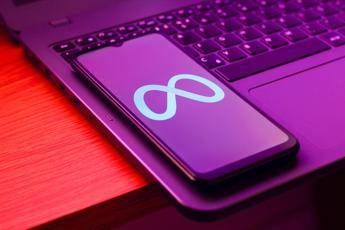 Nessuno ‘cattura’ dati come Meta, Zuckerberg batte Amazon, Microsoft e Apple: lo studio