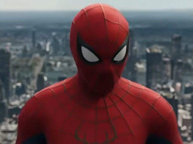 Spider-Man Brand New Day, Tom Holland torna alle origini - Zetatielle Magazine Spider-Man-Brand-New-Day -- un frame del film con l'uomo ragno in costume